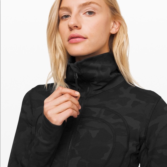 Lululemon Stride zip sweater - Picture 7 of 7